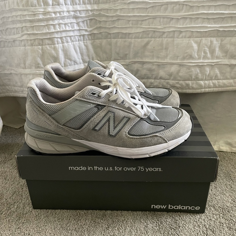 New Balance Women’s 990v5 size 10